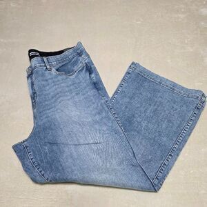Torrid Bombshell Flare High Rise Feel The Fit Premium Stretch Jeans Sz 24S Soft